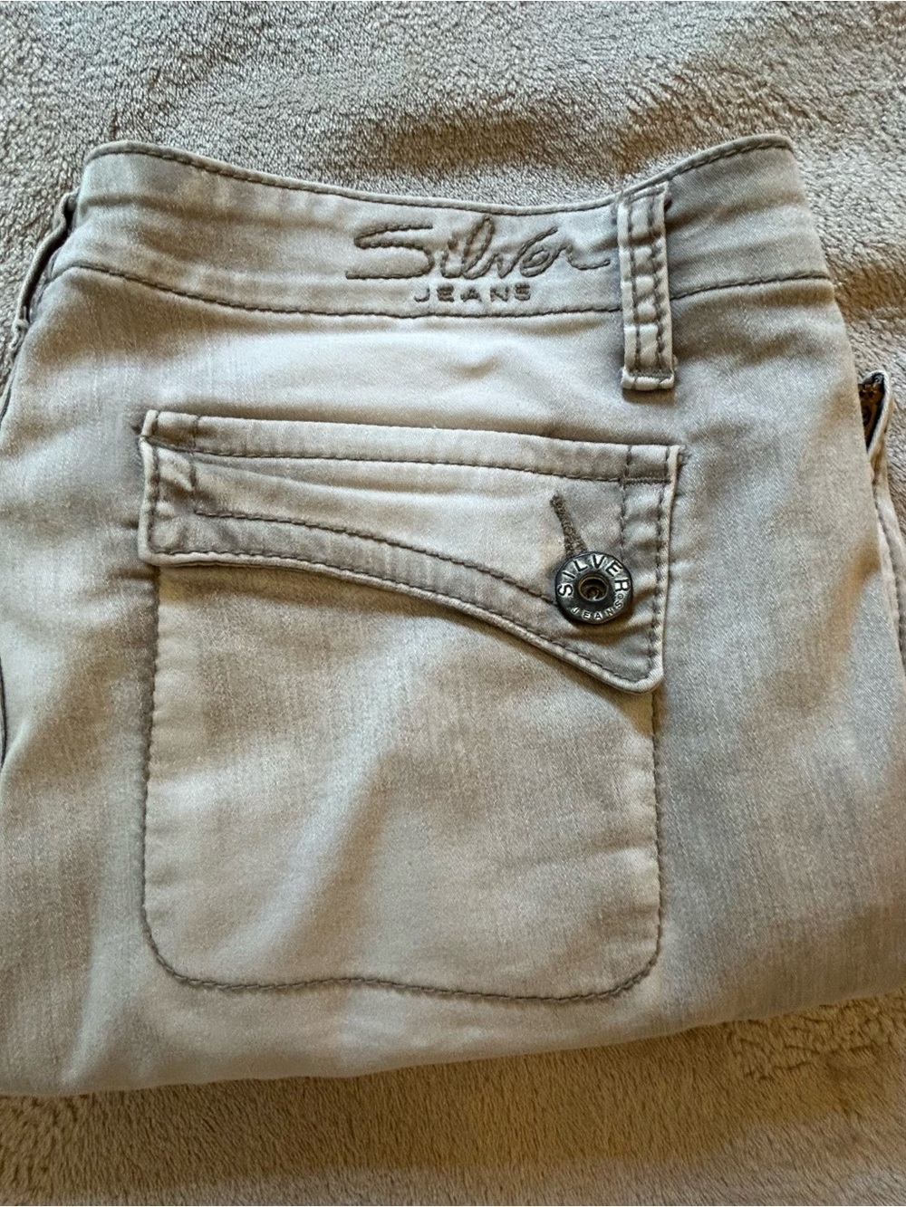 Silver Jeans White Earhart Capris W31 L22
